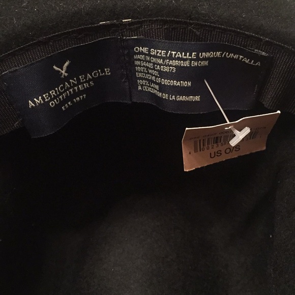 Oversized black hat! - Picture 2 of 3